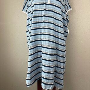 NWOT Blue Gear Women’s Summer Top